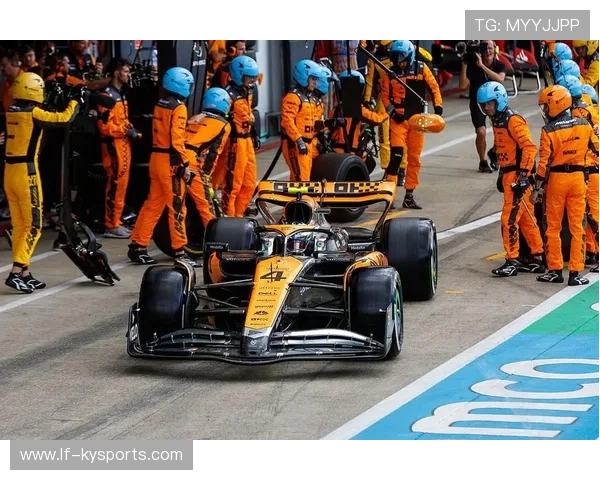 F1 西班牙站排位赛极速解析:迈凯伦车队靠全新侧箱升级斩获杆位 F1 西班牙站排位赛极速解析:迈凯伦车队靠全新侧箱升级斩获杆位